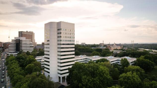 jj-photo-skyline-of-j-amp-j-building-jj-1star.jpg