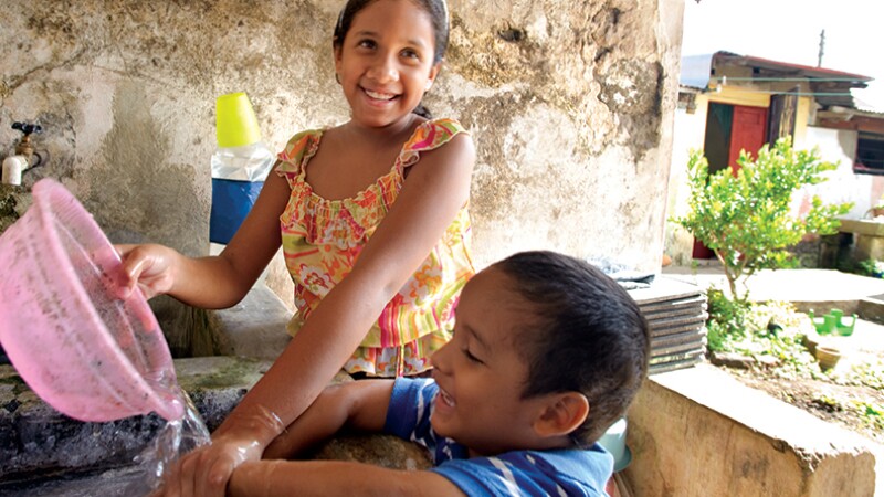 keeping children free from worms