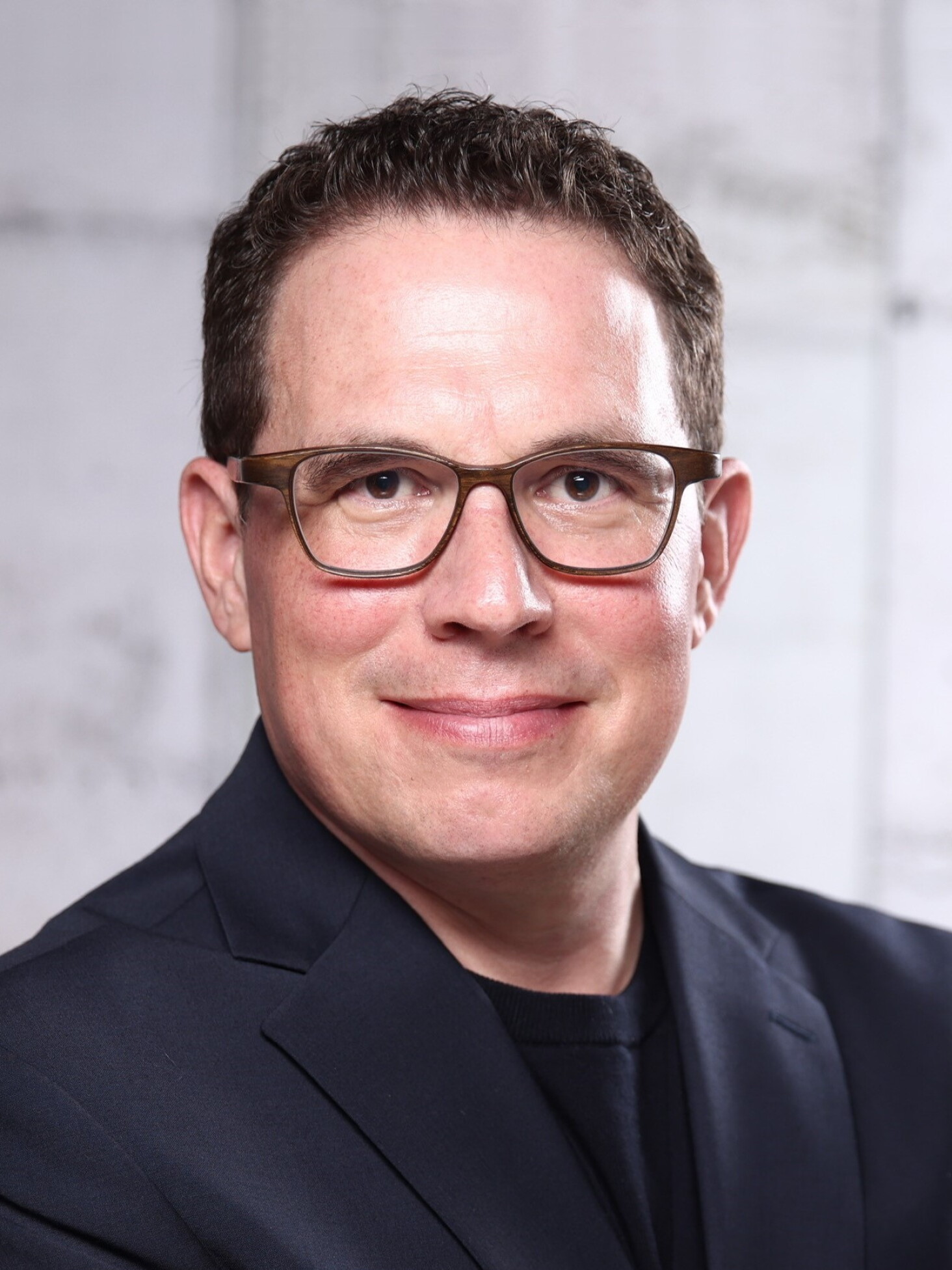 Daniel Linders Our Leadership Team | J&J Switzerland
