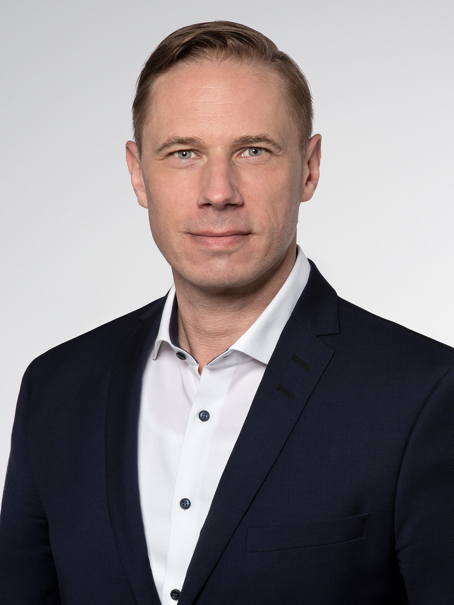 Mike Hubner Our Leadership Team | J&J Switzerland