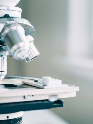 Microscope_iStock-507803406.jpg