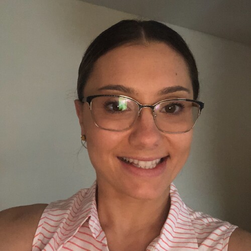 profile image of emergency room nurse Tess from Highlands, NJ