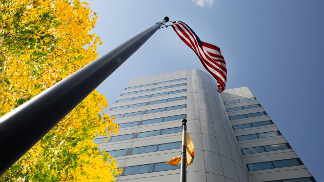 Promo/lede - 2017 Third-Quarter Earnings - Fall version